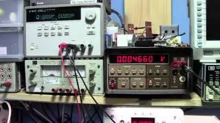Measuring the leakage current of a MOSFET