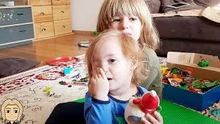 GLORIA Little Baby Makes Funny CHAOS With GERTIT's Toys - GERTIT is Angry with Little Sister !