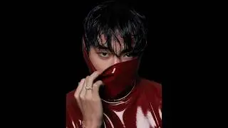 most handsome man in the world 😻😻 #bts #army #hybe #thv #kimtaehyung #v #shots
