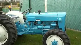 Fordson super dexta 4x4 roadless
