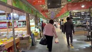 Walk tour. Market in Beijing. Sveta pro Svit