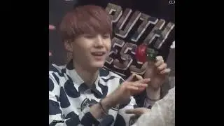 Yoongi's cute interaction with Armys 🤗💖 #bts #suga #army #shorts