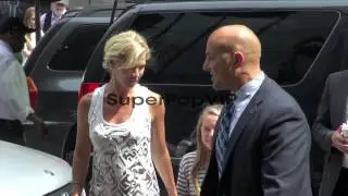 Jennie Garth arrives with her daughter at Good Afternoon ...