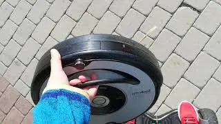 iRobot Roomba 564 road test | RoboVacCollector