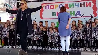 Leontina I Hor Carolija - Usporite pored škole