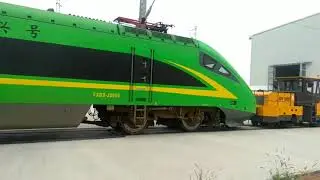 Mobile Railcar Mover