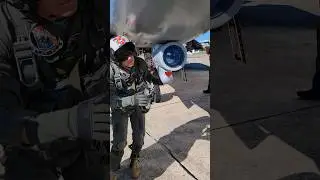 F-14 walkaround demo at NAS Wildwood Airfest '23 by former VF-211 Tomcat RIO @TomcatCockpitPOV