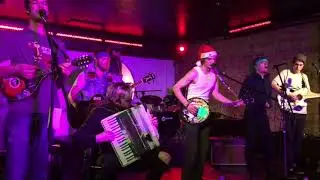 MAC N SLEEZE LIVE ANTI-CHRISTMAS