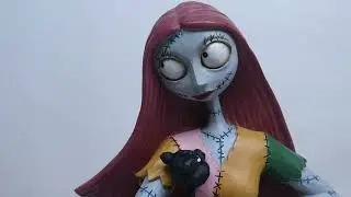 Disney Enesco Jim Shore Traditions: 6010865 Nightmare before Christmas Sally auf Grabstein