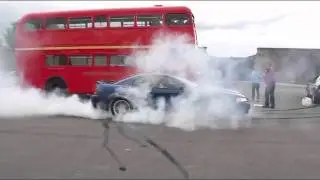Steve Adam's Impresses Kaz Aston with his Burn out at Windsor Farm Shop Car Show 2011