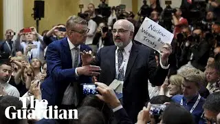 Man removed from Trump-Putin press conference