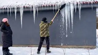 Life in the village of a married couple. Severe frosts but work must be done