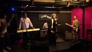 Mickey Bliss - Trapezoid - Live at Club Bohemia