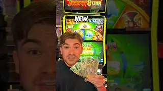 I WON $4,000 On The HALLOWEEN Huff N&rsquo; Puff Slot! 🎃🐷| Luca Kante #casino #shorts #viral #trending