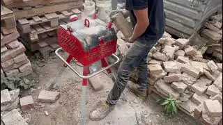 Macchina per pulire e recuperare i mattoni vecchi dal cemento