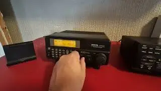 Uniden Bearcat UBC9000XLT vs Commtel COM225