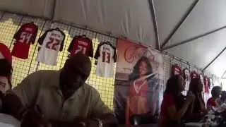 Autograph Of Reggie Lewis Bucs Legend