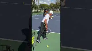 Inie & Mausia Serve session with coach Casey Curtis!
