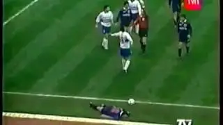 Beto Acosta combo a Musrri 1994