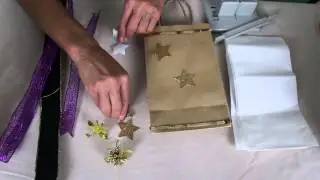 Quick and Easy Last Minute Gift Wrapping Idea with Bowdabra Bow