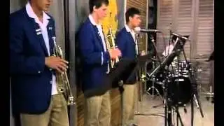 Bergvliet High School Big Band perform 'Smiling Faces' (30.05.2012)