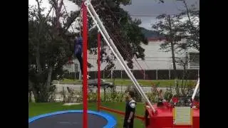 BUNGEE TRAMPOLINE, bungee jumper,  bungee movil,bunge, cauchera humana,resortera humana