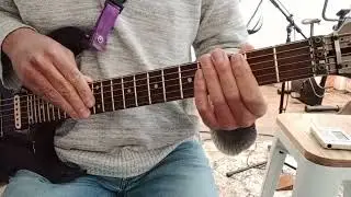 Try this Em7 tapping lick! (lesson) *100th video*