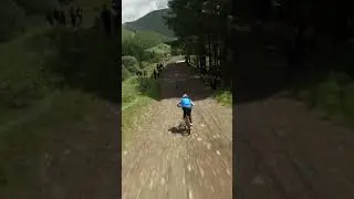 63km/h = 100ft MTB jump!! Red Bull Hardline