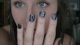 Getting abducted, awesome nails & CONSPIRACY THEORIES // VLOGMAS day 23