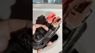 Como retirar o retrovisor e forro de porta da Renault master 2010