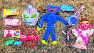Menemukan mainan ultraman,eskrim karakter,choco charles,huggy wuggy,kereta api thomas,bus tayo