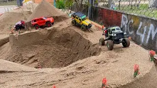 RC Off-Road Challenge! Mini Crawlers Conquer the Sand Mountain ⛰️🚙
