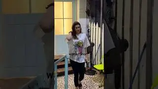 Kriti Sanon Spotted in Bandra, Fans React to Surprise Sighting | #kritisanon #vrialshirts #trending