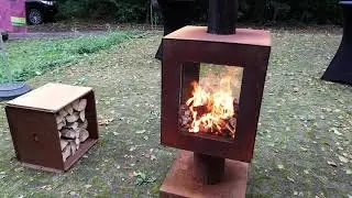 Woodchuck S terraskachel in corten staal met glas