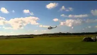 AH-1 Cobra mit Held 1000 Bewaffnung