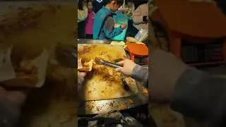 This Paratha Is So Crispy & Delicious! 🔥🫓