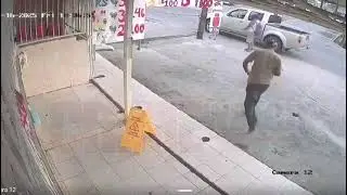 Man picks up wallet at Debe poultry shop parking lot&mdash;owner wants it back