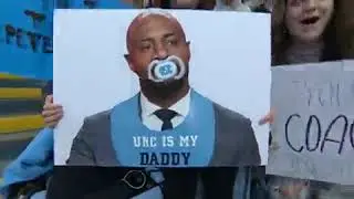 Jay Williams' reaction to this UNC sign 🤣 | College GameDay