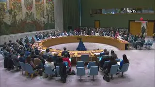 U.N. approves resolution demanding a humanitarian ceasefire between Israel and Hamas