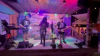 Voices Carry cover by Chemistry 80’s Music Experience originally by Til Tuesday