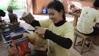 Cambodian crafts and traditional Khmer art at Siem Reap, Artisans d'Angkor