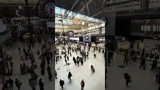 The clock at London Waterloo Train Station