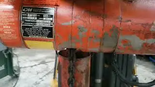 CM Loadstar Model E 1/2Ton 1/4Hp 440-480V 3Ph Electric Chain Hoist W/I-Beam Hookup