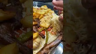 Authentic Arabic Rice & Meat Platter | Traditional Mandi Style with Roasted Garlic & Veggies 🍖🍚