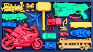 Membersihkan Mainan Mobil Balap,Kereta Api, Bus Telolet, Truk Molen, Tank Baja, Beko Excavator.