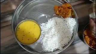 #desithali #food #thaali #eatlunch #thalifans #lunchideas #trending #indianthaali #simplethali