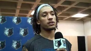 Wolves Fan Cam: Be Easy, Mike Beasley