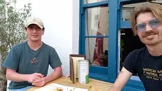 Sam & Kieran share their last doughnut !!