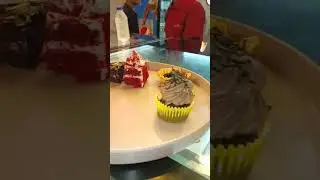 Безлимитные сладости 🤯 #еда #вирусное #короткометражкинаyoutube #кулинария #тренды #смешно #комед...