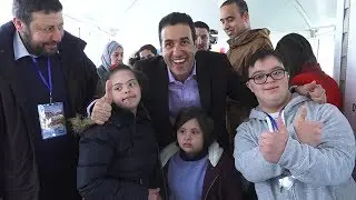 Amou Yazid Show sur Bateau - enfants trisomiques عمويزيد مع الاطفال بالتريزوميا على متن سفينة